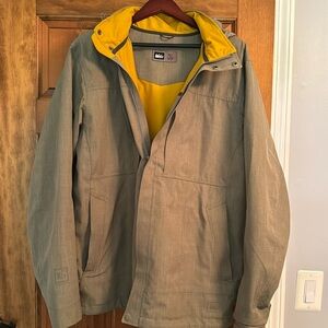 REI Raincoat Men’s Large Tall